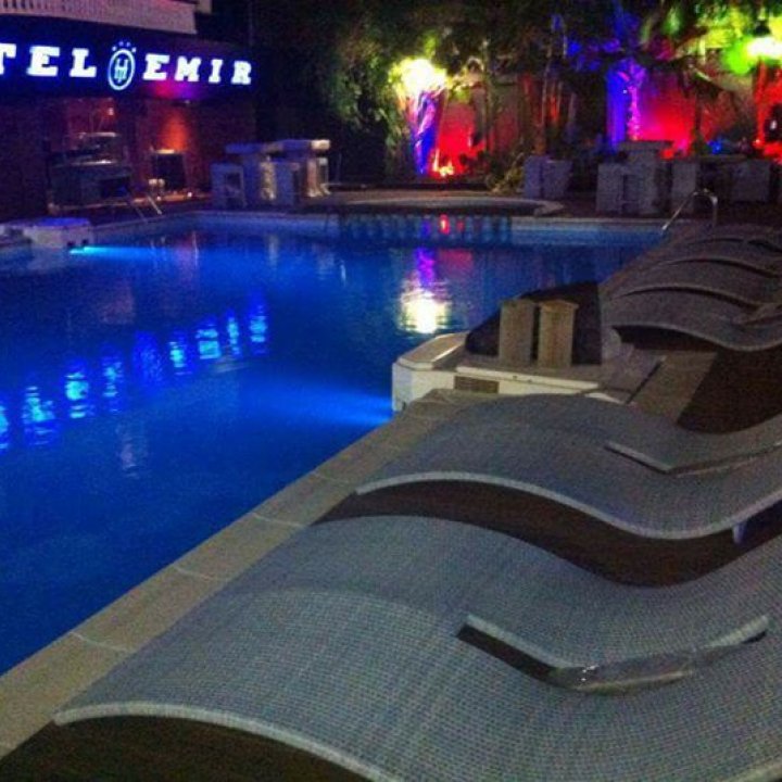 Piscine Hotel Emir
