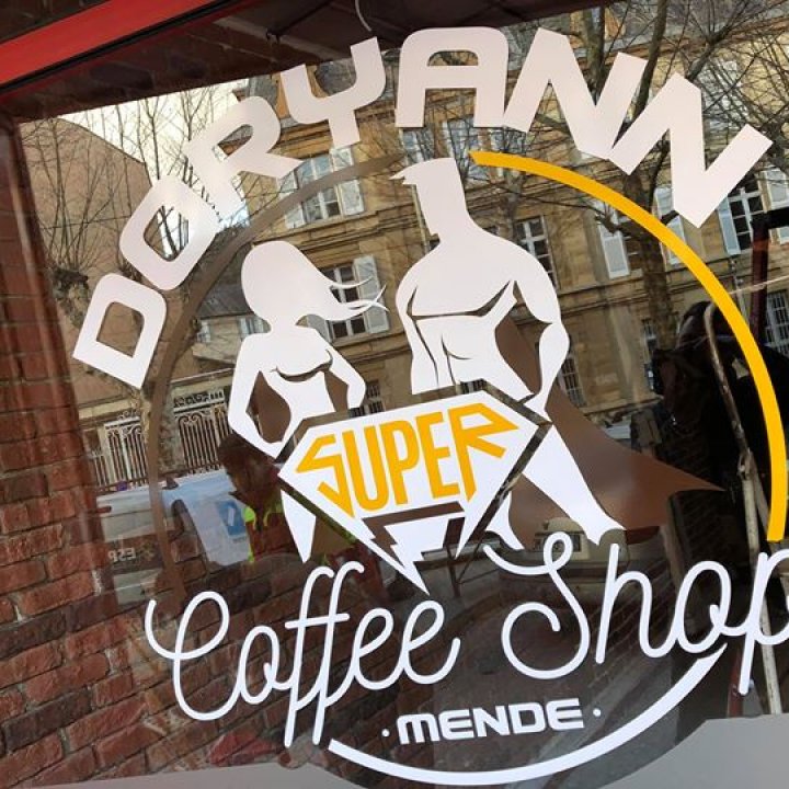 Doryann Super Coffee Shop - MENDE